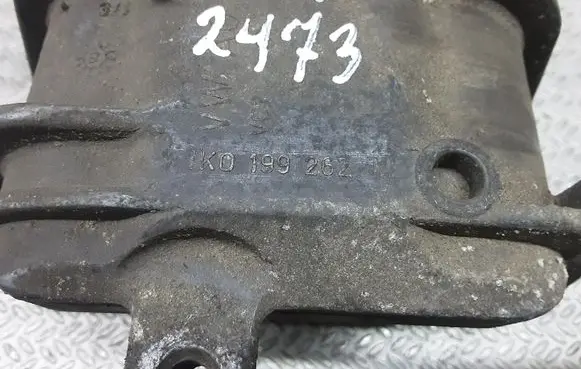 Volkswagen PASSAT B6 Engine mount bracket 1K0199262