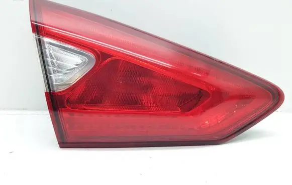 Nissan Pulsar Rear/tail lights 226-18066