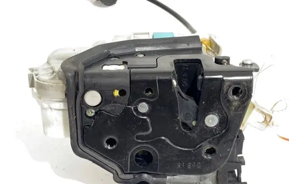 Audi A4 S4 B9 Front door lock 8X1837015C