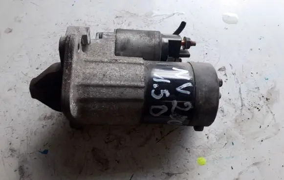 Nissan NV200 Starter motor 8200584675