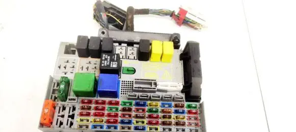 Opel Astra G Fuse box set 24412497