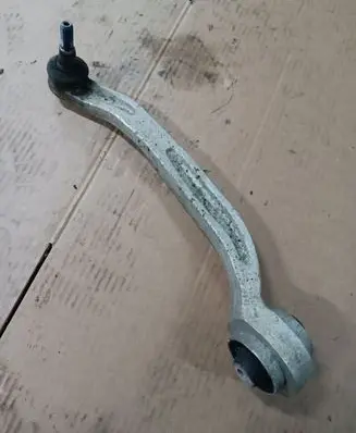 Audi A6 S6 C6 4F Front lower control arm/wishbone 4F0407693G