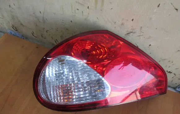 Jaguar X-Type Tail light part