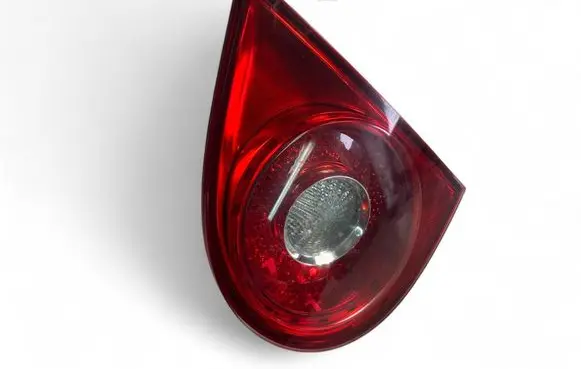 Volkswagen Golf V Rear/tail lights 1K6945108C