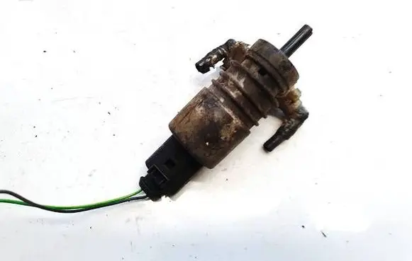 Volkswagen Golf V Windscreen/windshield washer pump 1j0973722