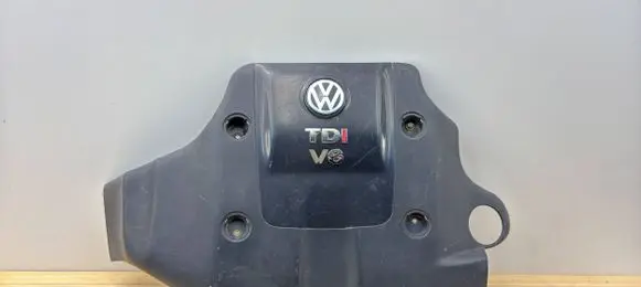Volkswagen PASSAT B5 Engine cover (trim) 059103925H