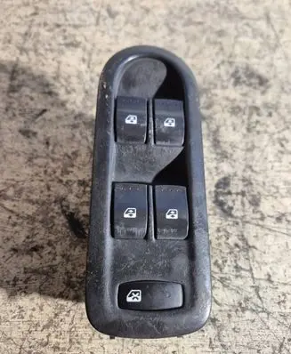 Renault Megane II Electric window control switch 156018070