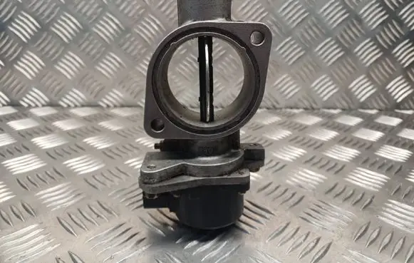 Mitsubishi Pajero Throttle valve K4T10173 E0T81071