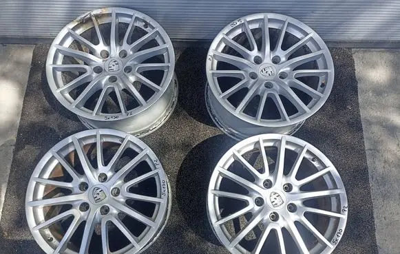 Porsche Cayman 987 R19 alloy rim 99736215807 99736215604