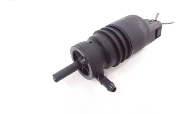 Mercedes-Benz CLS C219 Windscreen/windshield washer pump