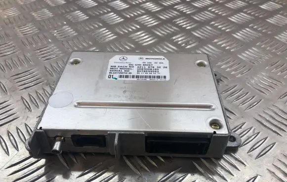 Mercedes-Benz R W251 Bluetooth control unit module A2118703226