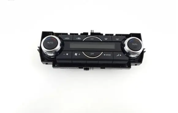 Mazda 3 Climate control unit BHT161190C VPDALH-18C612-AD K4000