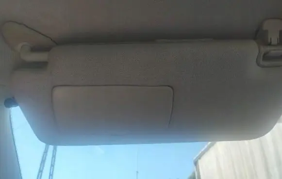 Subaru Legacy Sun visor