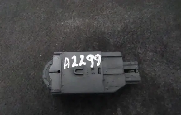 Headlight level height control switch