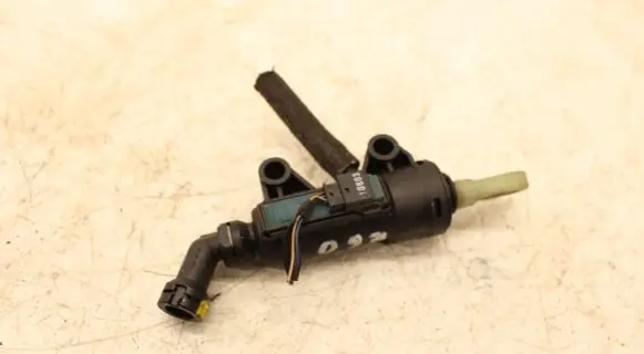 BMW 5 E60 E61 Clutch master cylinder 6762081