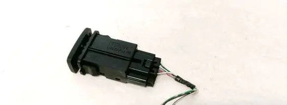 Toyota Avensis Verso Seat heating switch 156936