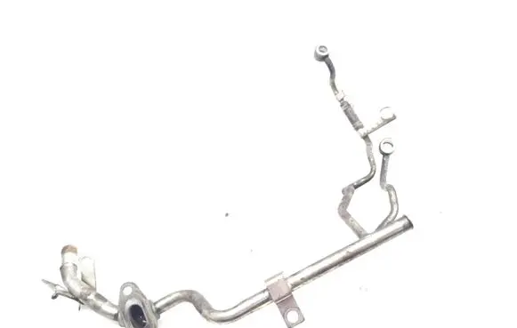 Engine coolant pipe/hose