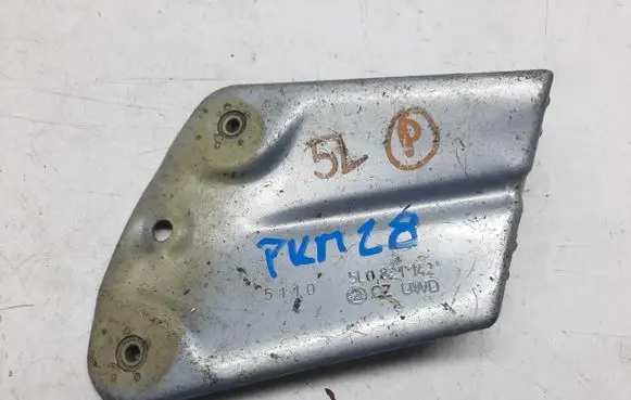 Skoda Yeti (5L) Fender mounting bracket 5L0821142