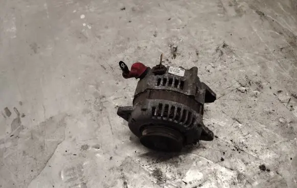 Nissan Almera Tino Generator/alternator SLD0135285