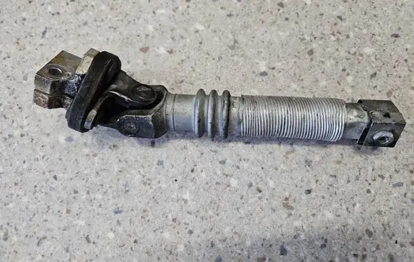 Mercedes-Benz SL R230 Steering column universal joint A2204620378 2204620378