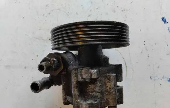 Citroen Berlingo Power steering pump 9640906580 7613955519