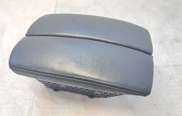BMW X5 E70 Armrest 9115081