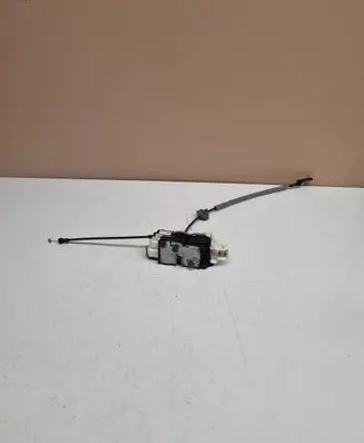 Volvo V40 Front door lock 31391825 933380104 130913A