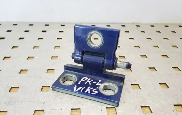 Volvo XC70 Front door upper hinge