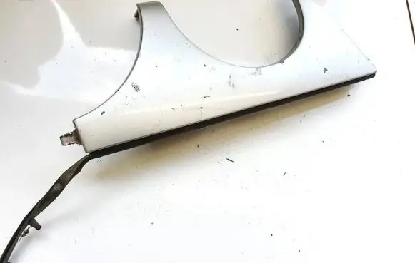 Mercedes-Benz E W210 Under headlight/headlamp trim 2108200212RE