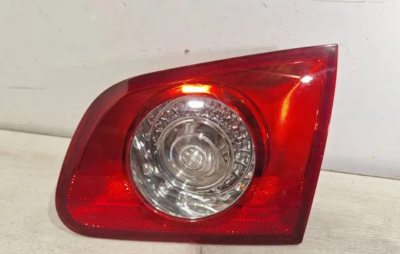 Volkswagen PASSAT B6 Rear/tail lights 3C9945091