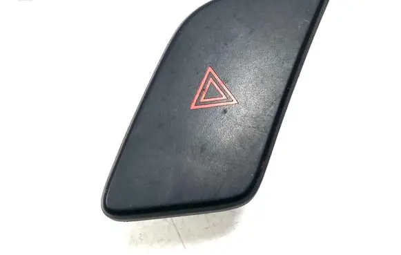Nissan Murano Z50 Hazard light switch 06019