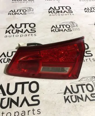 Lexus IS 220D-250-350 Tailgate rear/tail lights