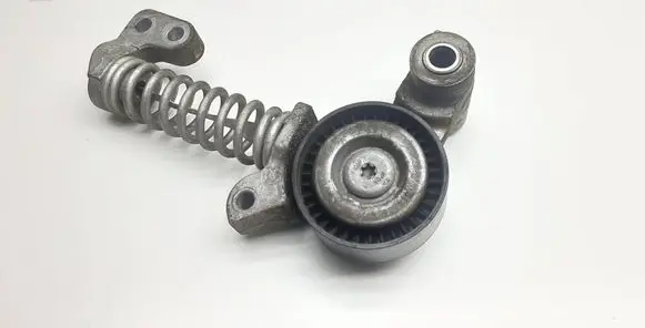 Volvo V40 Generator/alternator belt tensioner