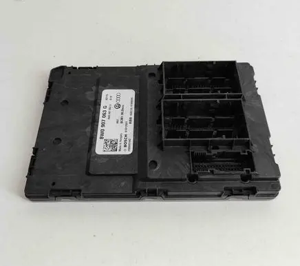 Audi Q7 4M Central body control module F005V01442 8W0907063G