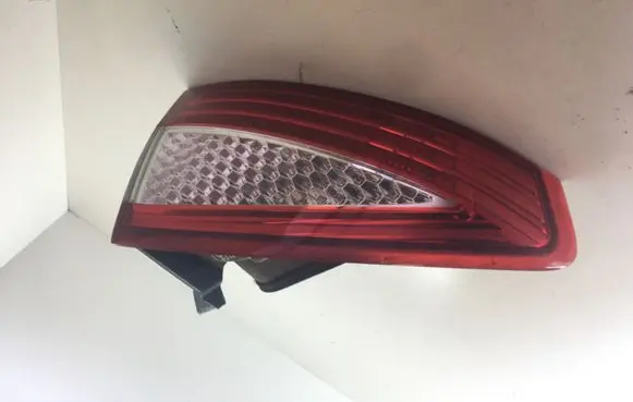 Ford Mondeo MK IV Rear/tail lights 7S7113404A