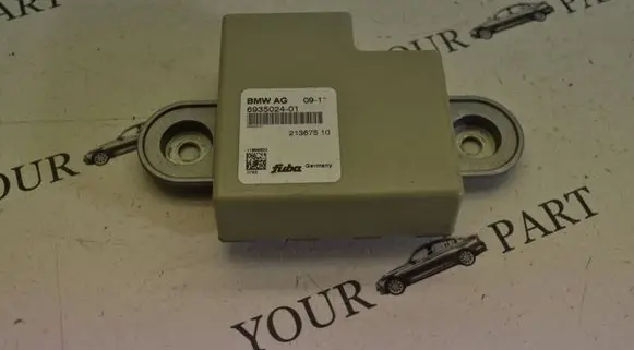 BMW 5 E60 E61 Antenna control unit 6935024