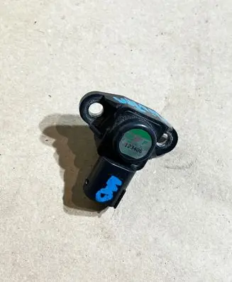 Mercedes-Benz Sprinter W906 Air pressure sensor A0051535028