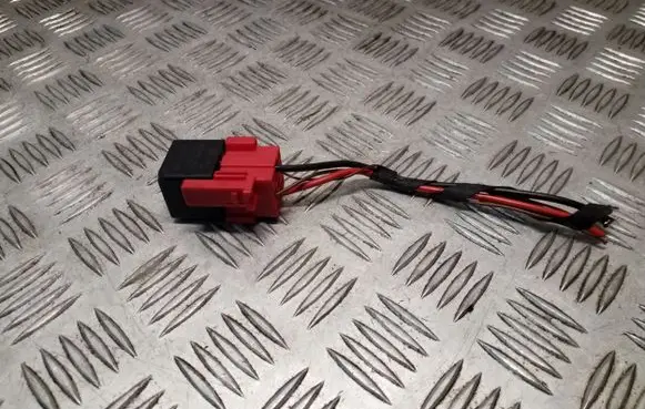 Volkswagen Tiguan Other relay 4H0951253A