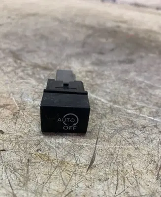 Traction control (ASR) switch