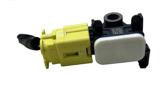 Nissan Juke I F15 Airbag deployment crash/impact sensor 988303JA0A
