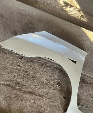 Renault Espace IV Fender 8200155750 820015575
