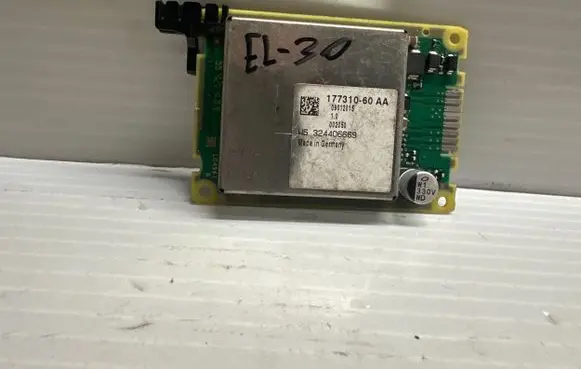 Opel Corsa E LED ballast control module 17731060AA 09012015 324406669