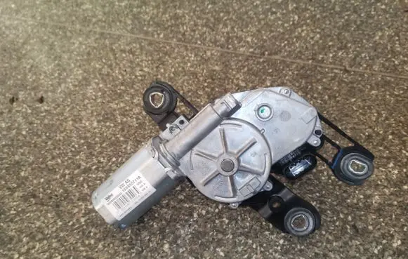 Skoda Citigo Rear window wiper motor 1S6955711A
