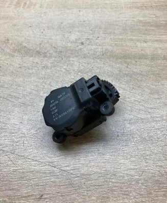 Ford Focus Air flap motor/actuator 3M5H19E616AA