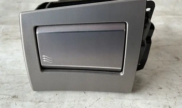 Jaguar XF X250 Dashboard side air vent grill/cover trim 8X23014A23AH