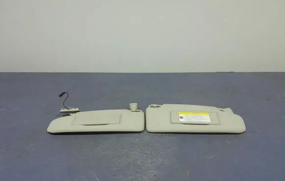 Volvo V40 Sun visor 