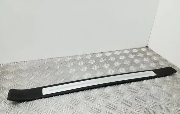 Seat Exeo (3R) Side skirt front trim 8E0853373P