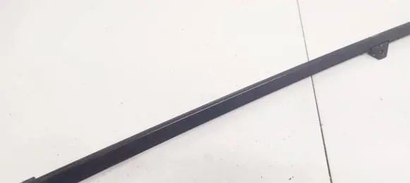 Honda CR-V Rear door glass trim molding