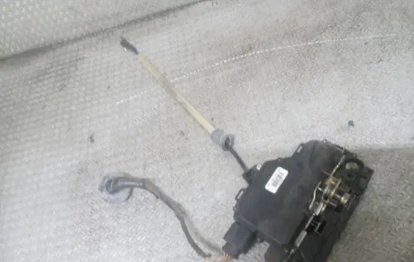 Seat Leon (1M) Front door lock 3B1837015Q