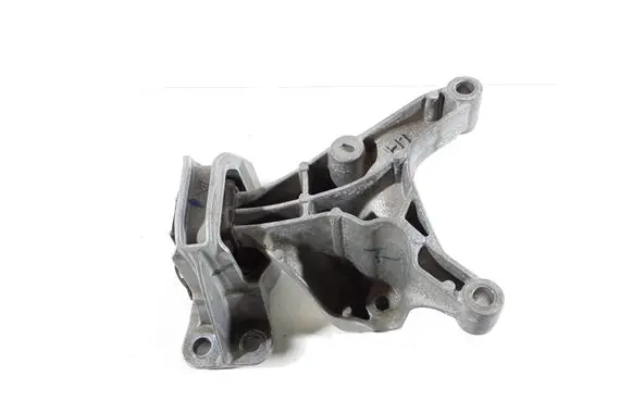 Nissan Juke II F16 Engine mount bracket 112325208R